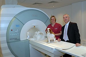 The MAGNETOM ESSENZA from Siemens Healthcare at the University of Glasgow Small Animal Hospital. (Left to right): Gillian Cameron, Radiographer; James Weir, Regional Sales Manager at Siemens Healthcare.