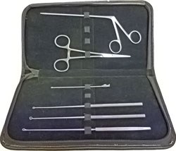 Specialist ear instrument kit from Virbac