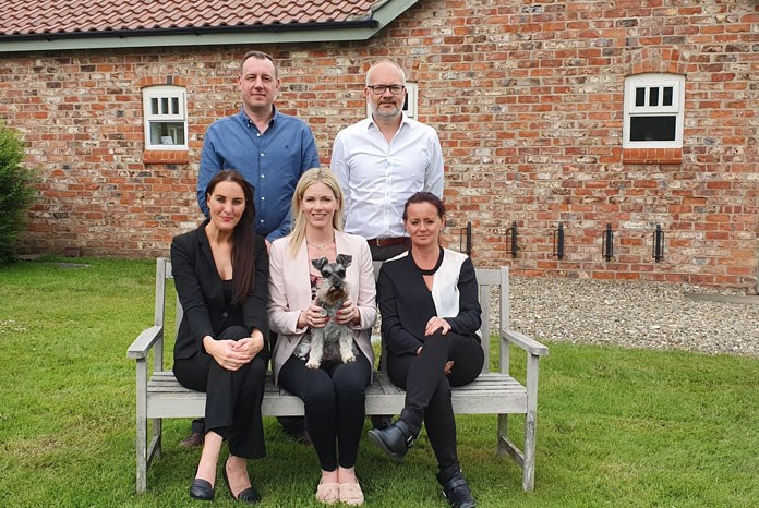 VetFinders, a new recruitment agency, has launched with a pledge to donate a minimum of 25% of its net profits to four animal and children’s charities